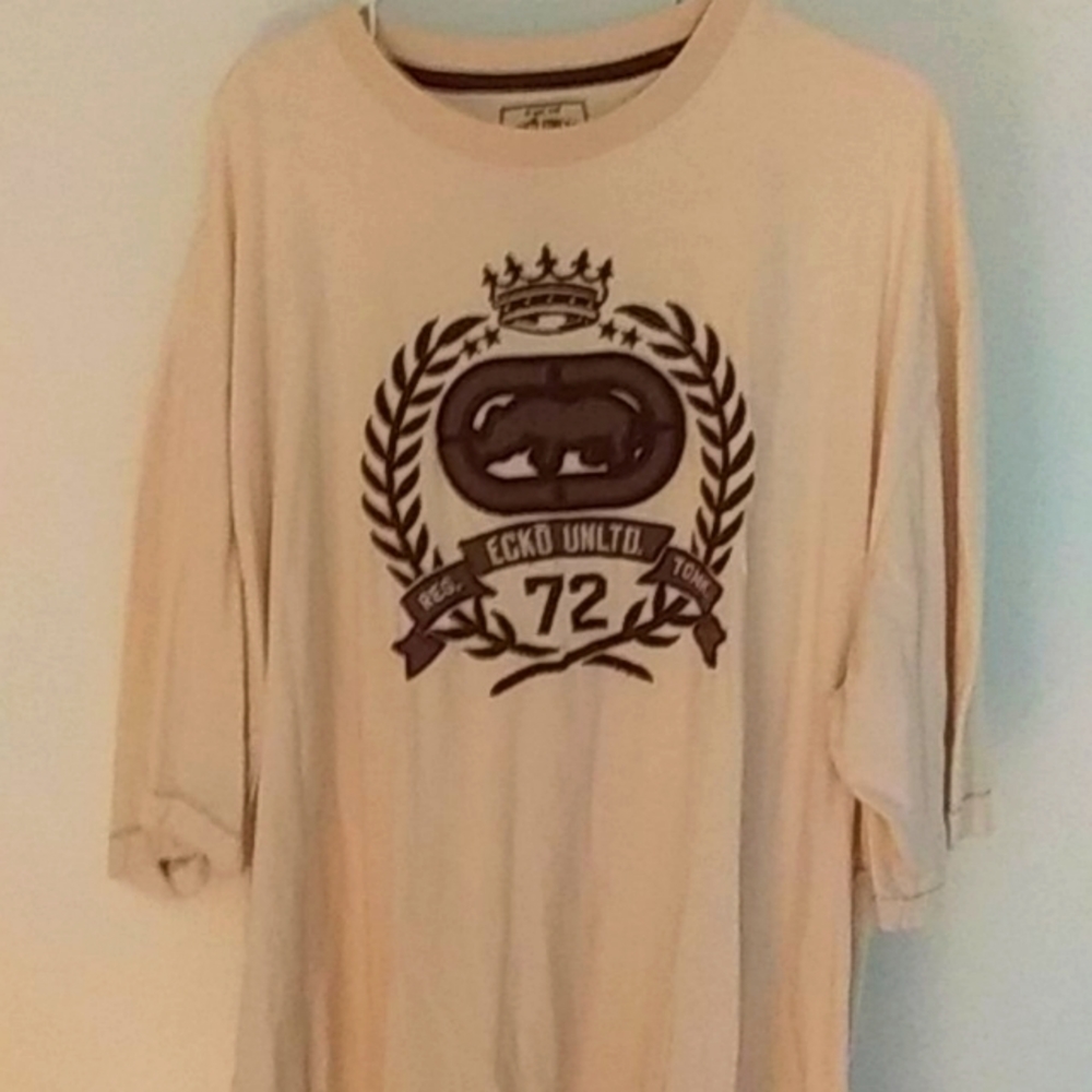 A cool comfortable short sleeve shirt